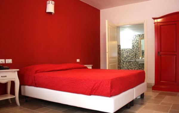 B&B Margherita Ostuni Bagian luar foto