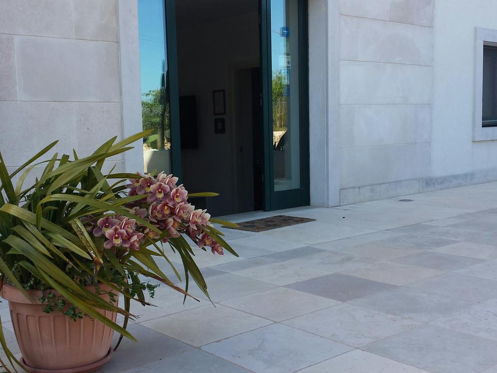 B&B Margherita Ostuni Bagian luar foto